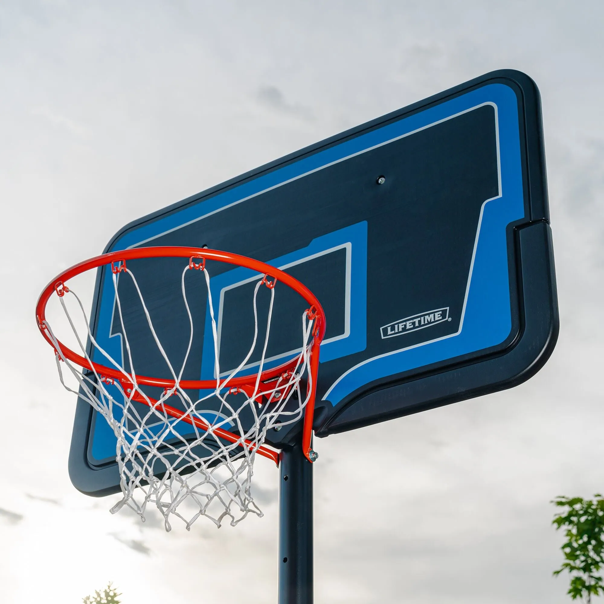 85507      ~ LIFETIME BASKETBALL SYSTEM 44" STREAMLINE