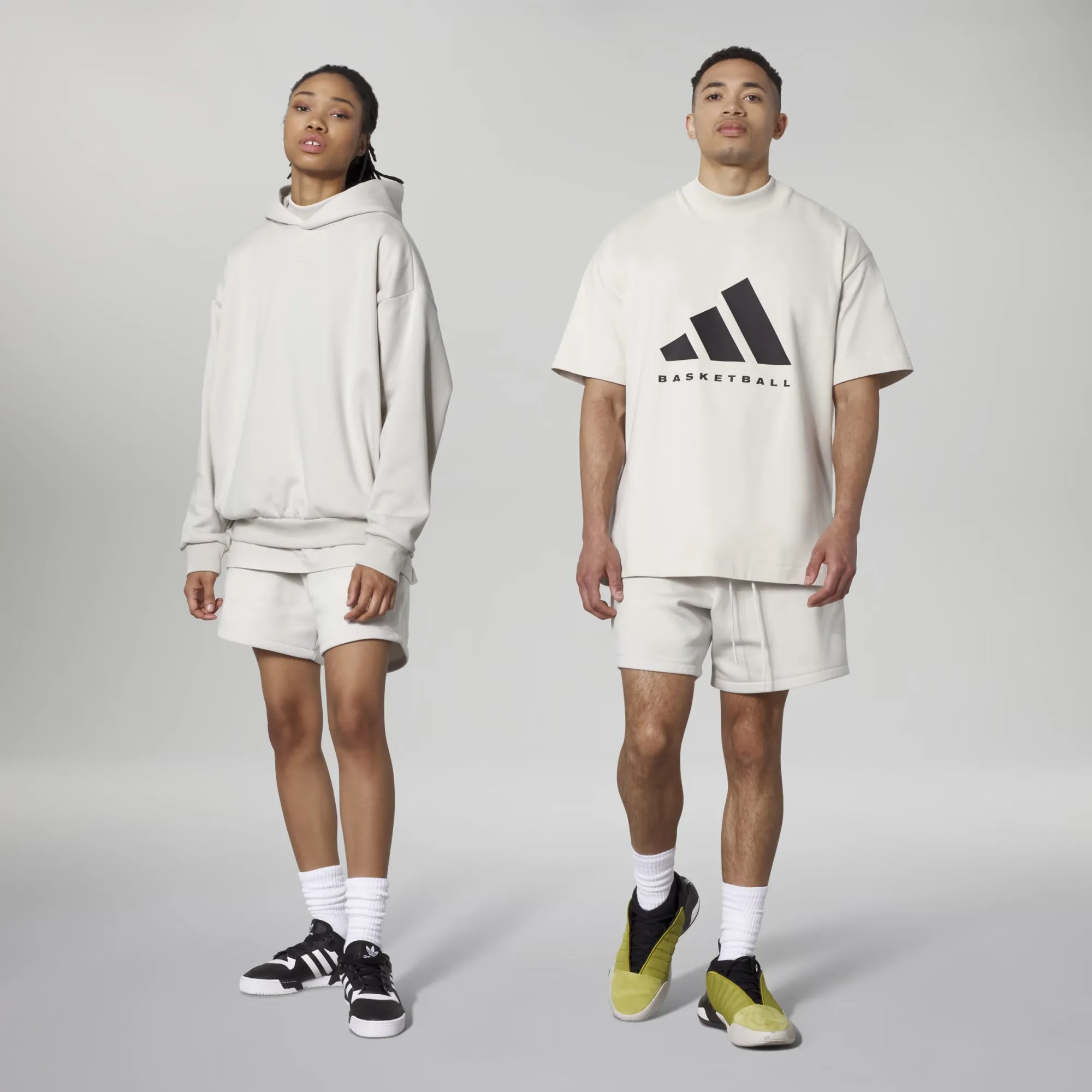 Adidas Originals | BASKETBALL 001 SHORTS  { TALC