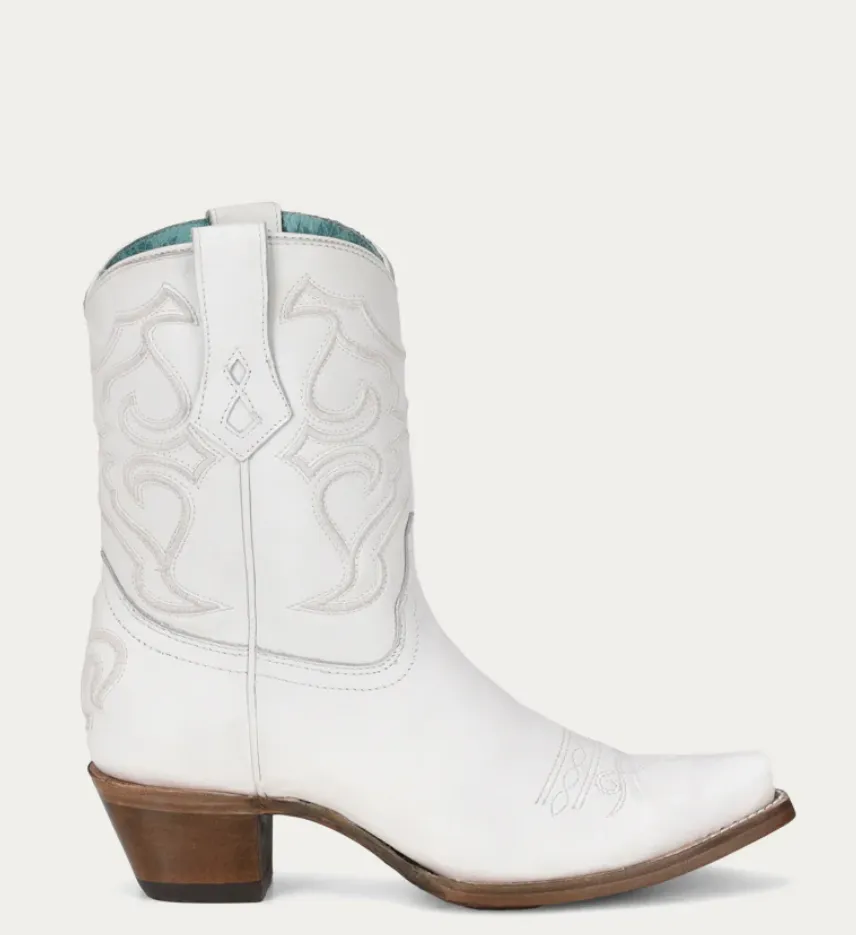 CORRAL LADIES WHITE ANKLE BOOTS STYLE Z5071