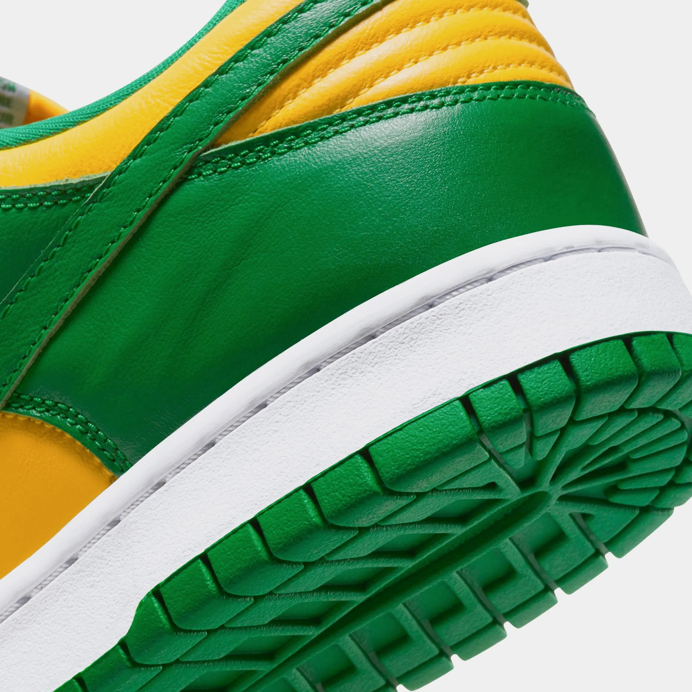 Dunk Low Pine Green and Varsity Maize Mens Lifestyle Shoes (Varsity Maize/Pine Green/White)