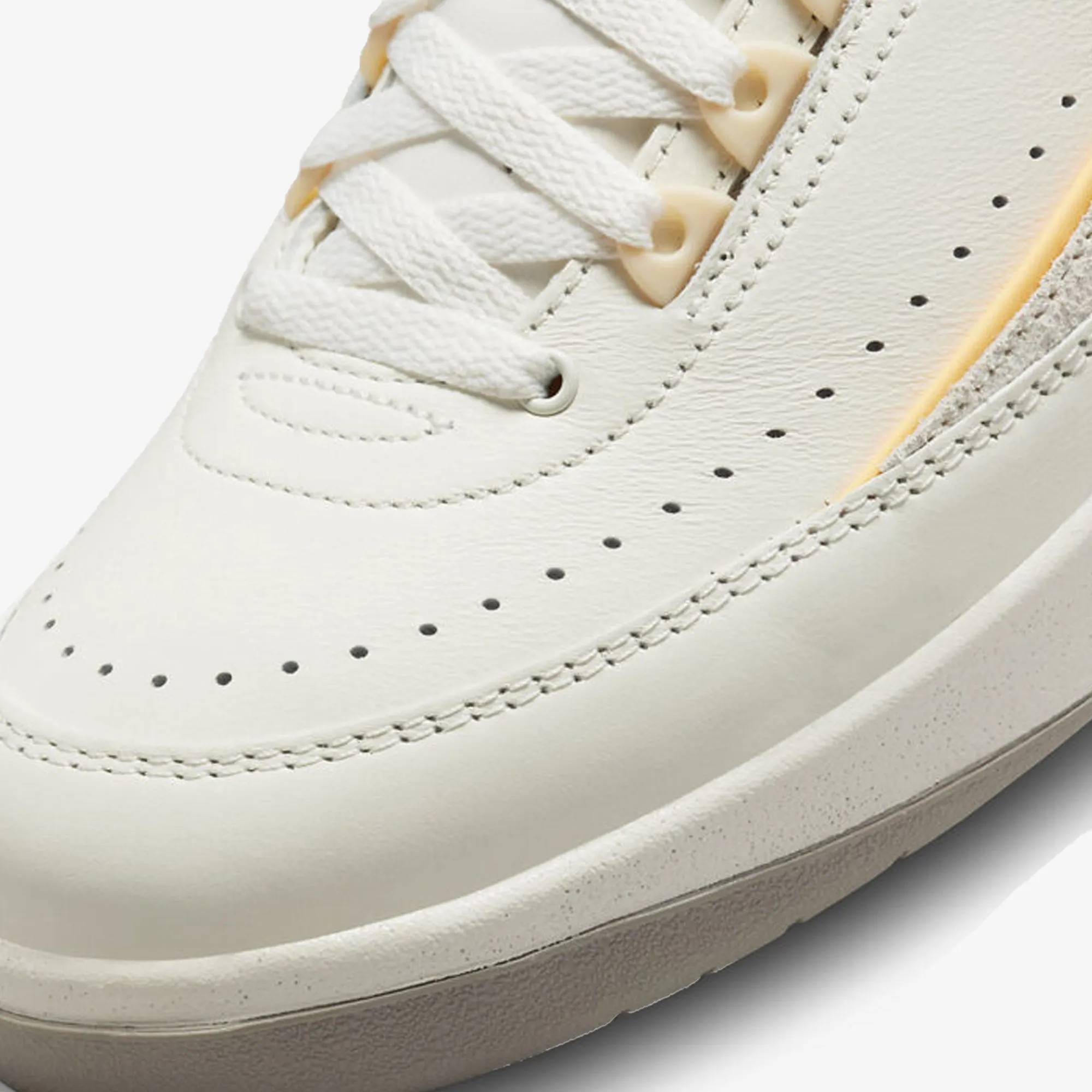 Jordan | AIR JORDAN 2 RETRO LOW  { SAIL/MELON TINT-LIGHT CURRY-COBBLESTONE