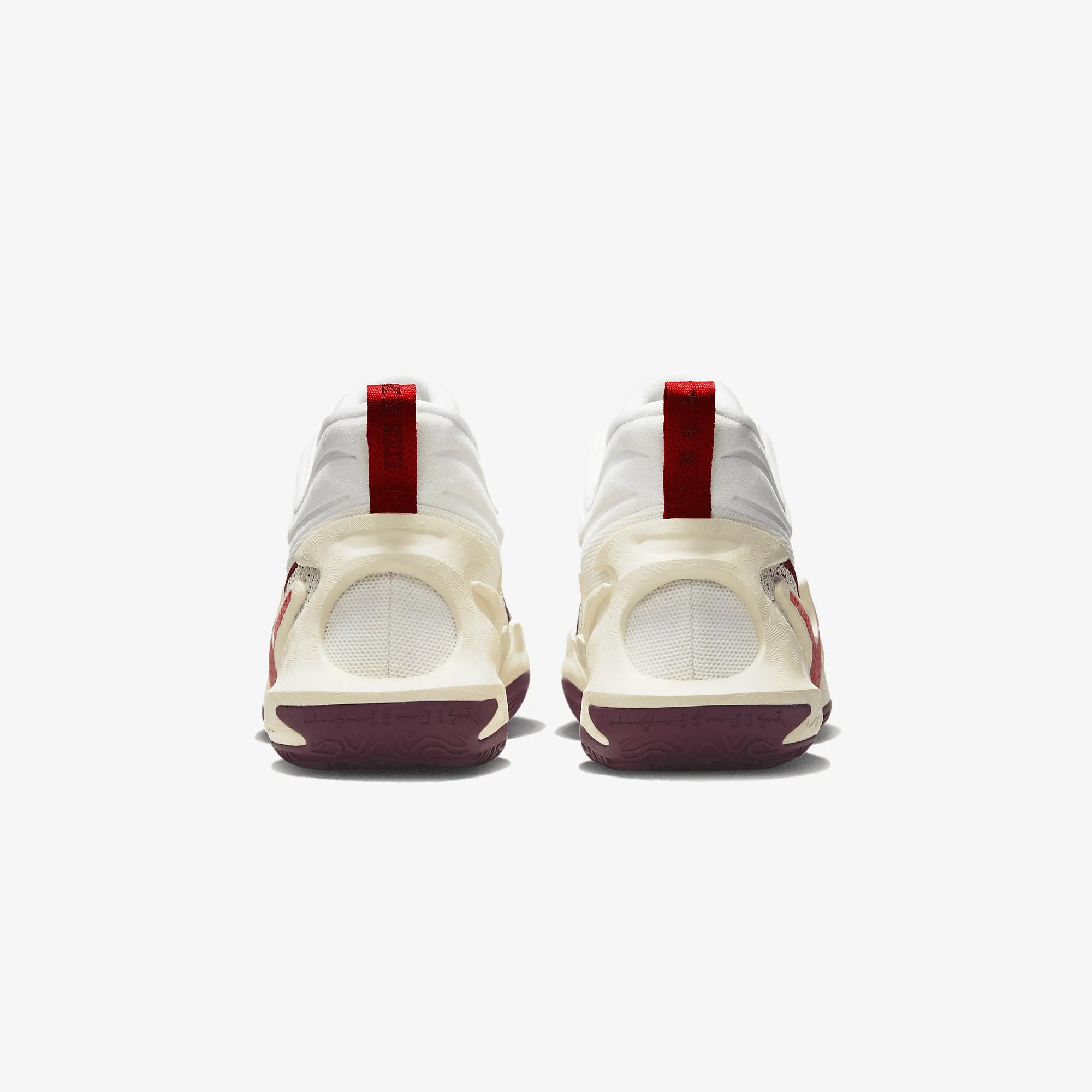 Nike | COSMIC UNITY 2  { COCONUT MILK/TEAM RED