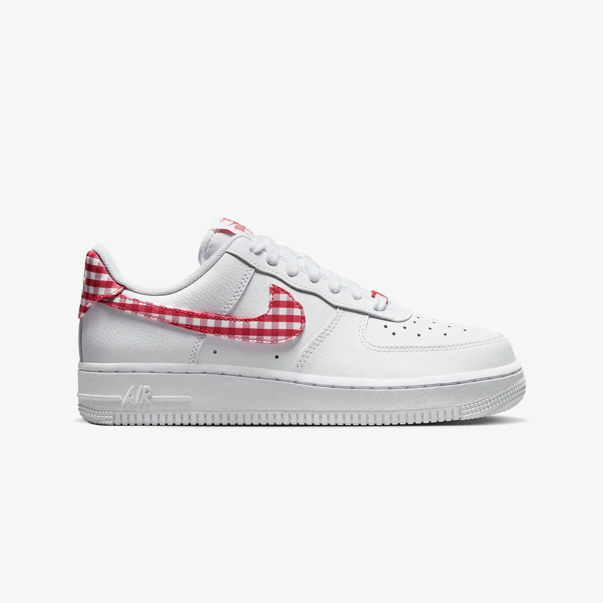 Nike | WMN'S AIR FORCE 1 '07 { WHITE/MYSTIC RED